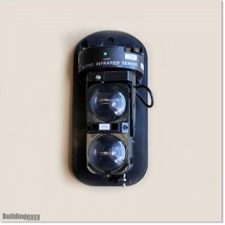 Self Diagnosing Infrared Laser Photocell Works Upto 100M.
