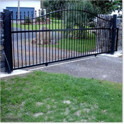 Black Arch Top Double Sliding Gates 4M Wide and 1.8M High in Auckland.