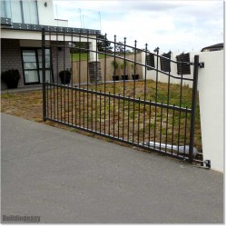 Lifting Hinge For Uphill Driveways. Gate Lifts Up as It Goes Over Higher Ground.