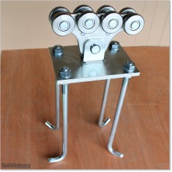 Bottom Plates With 4 J Bolts For Light Cantilevered Gate System