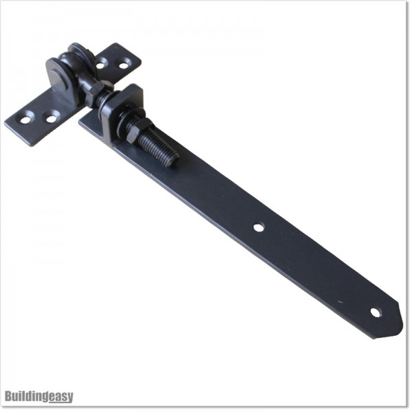 Truly little gap between the gate and post is possible with this hinge. Distance between post and frame of the gate is 5 to 50mm