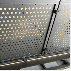 Turning Gate's Hinges bolted type. Use these with gate sections to join Turning Gates.