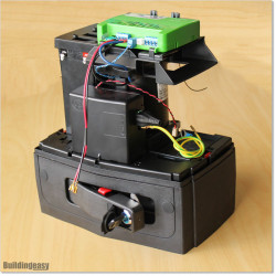Centurion D3 Smart solar powered sliding gate opener. Kit comes with 12V solar system